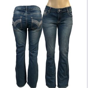 2b Bebe Rhinestone pockets Straight Leg Jeans Medium Wash Low Rise Pants NWOT 32